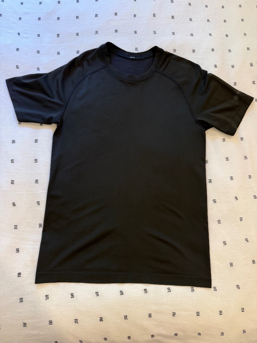 lululemon Metal Vent Tech Short-Sleeve Shirt black small toronto